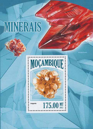 4876MOZ13.jpg 4876MOZ13.jpg
